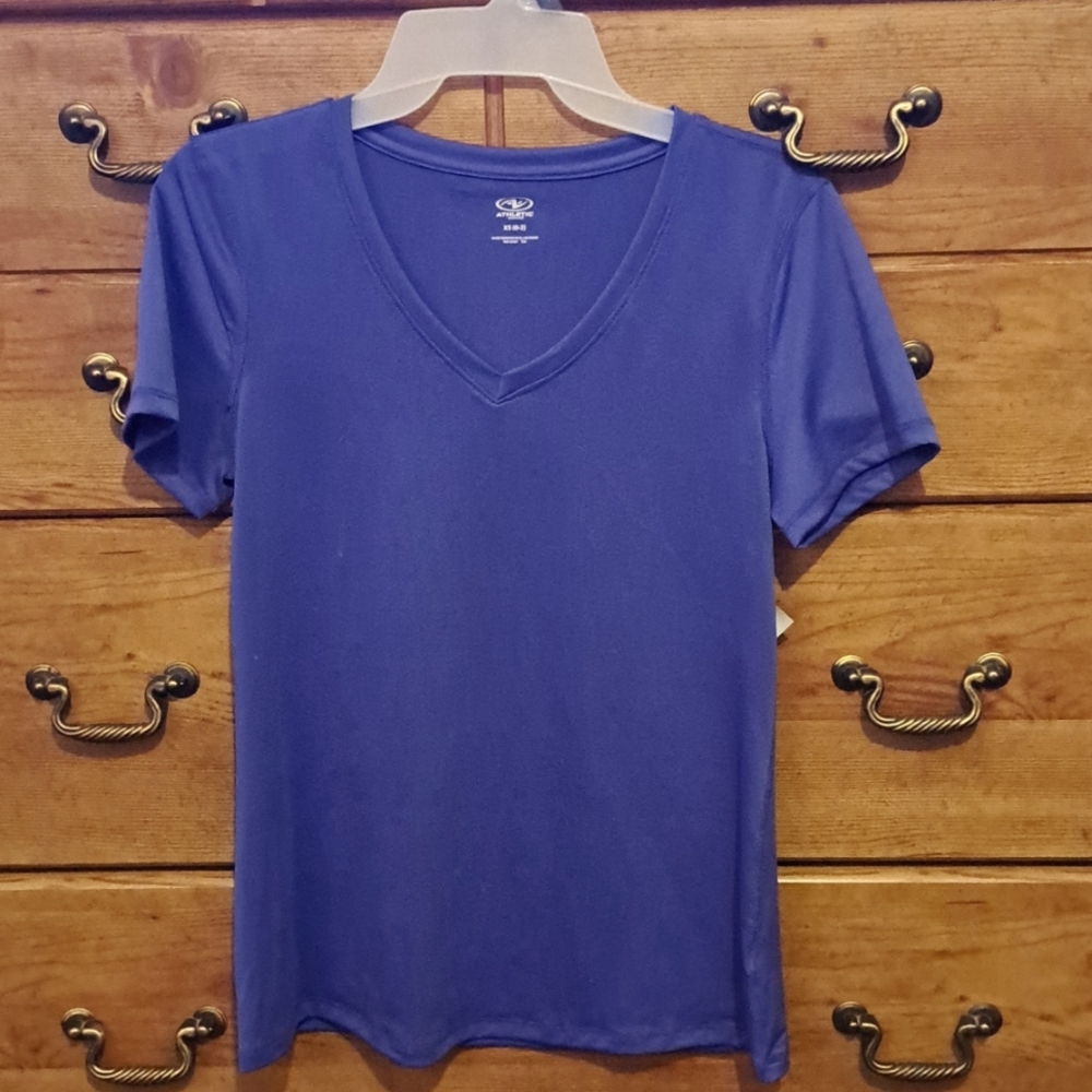 Blue v neck t